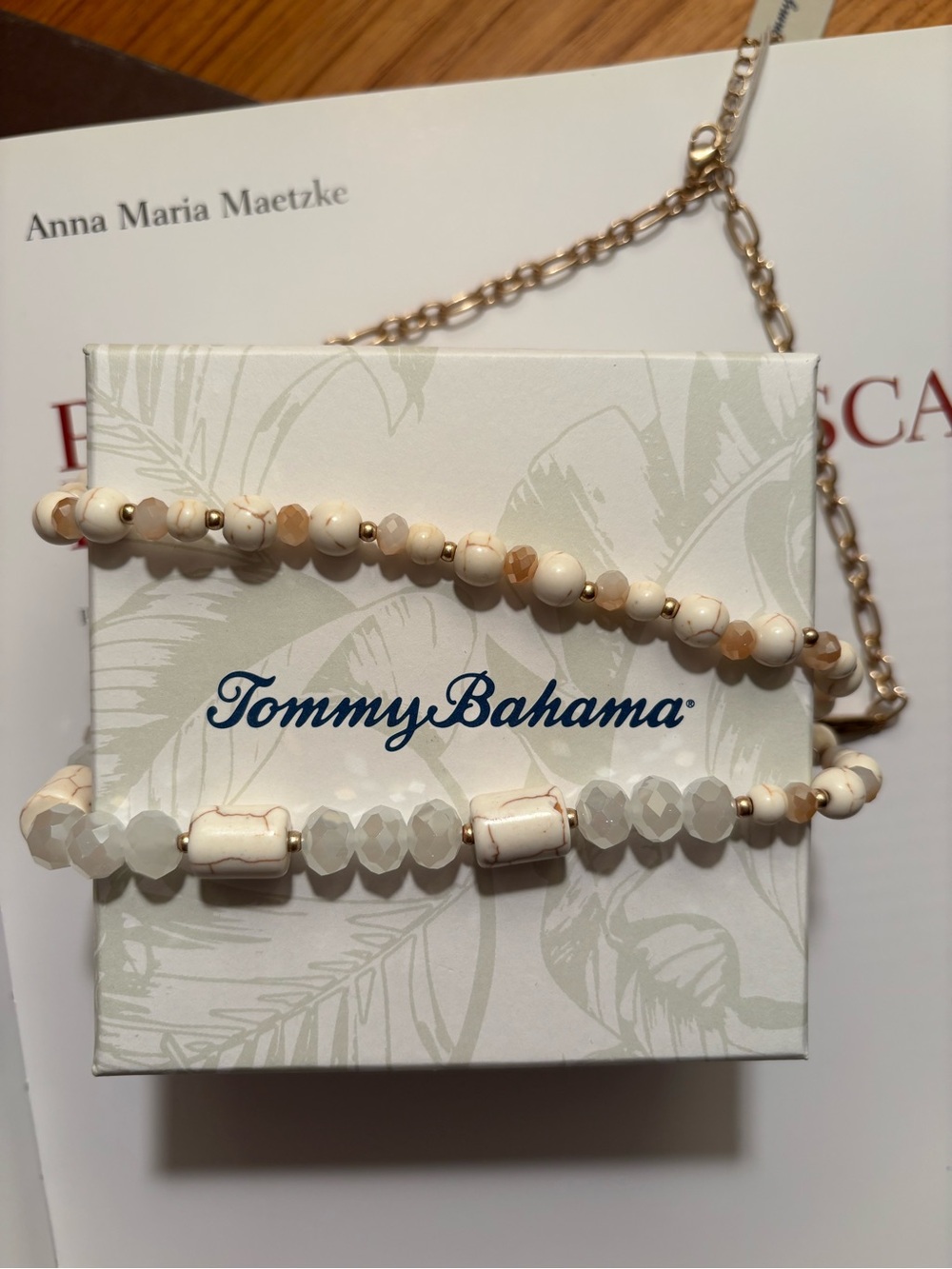 Tommy Bahama NWT starfish three layer necklace - Picture 6 of 8